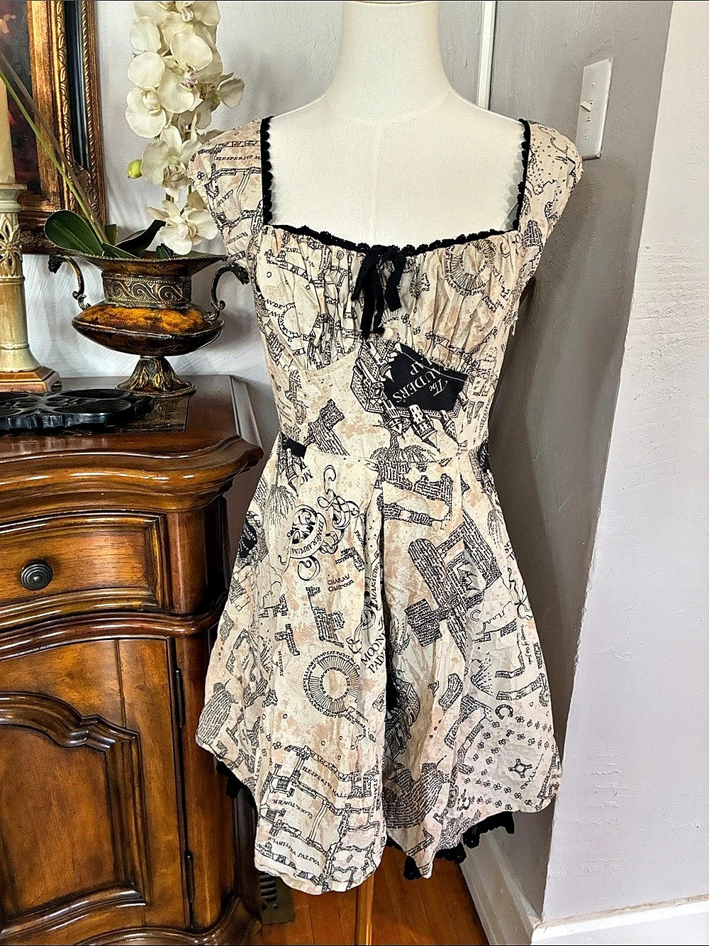 Harry Potter Marauder's Map Corset Back Fit and Flare Dress Cream & Black Medium